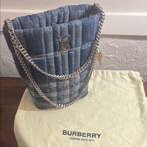 Burberry Blue Quilted Chain Bag - Picture 1 of 7